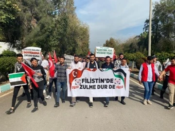 Üniversitede Filistin’e destek yürüyüşü