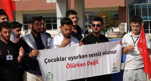 Üniversitelerden Filistin’e destek: &quot;Çocuklar uyurken sessiz olunur, ölürken değil&quot;
