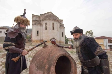 Ünlü dizilerde rol alan sanatçılar Osmaneli’de
