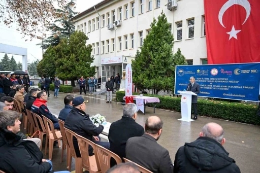 Uşak’ta yetiştiricilere 500 adet Eşme koyunu dağıtıldı
