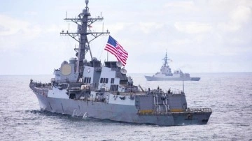 USS Roosevelt, Güney Kıbrıs'a demirledi