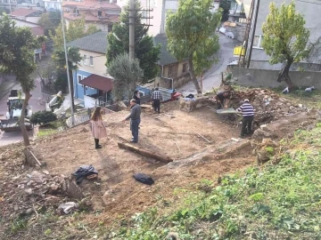 Usta oyuncu Hulusi Kentmen Anı Evi’nde rekonstrüksiyon çalışmaları başladı
