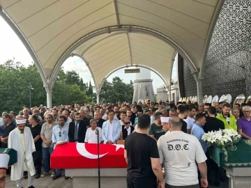 Usta oyuncu Yılmaz Gruda son yolculuğuna uğurlandı
