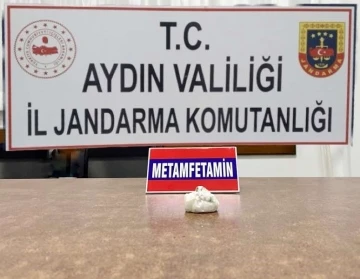 Uyuşturucu etkisi altında araç kullandı, ehliyetine el konuldu
