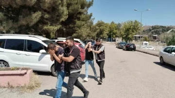 Uyuşturucu ile yakalanan şüphelinin yakınından polise: &quot;Elinize sağlık&quot;
