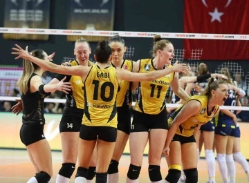 VakıfBank 13. kez şampiyon oldu
