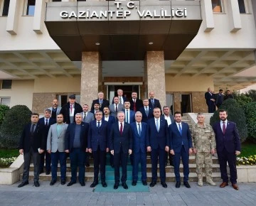 Vali Gül siyasi parti Gaziantep il başkanları ile neden toplantı yaptı?..