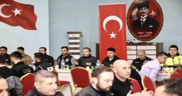 Vali Kızılkaya, polislerle iftar sofrasında buluştu