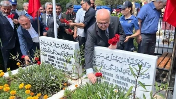 Vali Köşger: &quot;Hainler Türk milletine kendi silahını doğrultulmaya çalıştı&quot;
