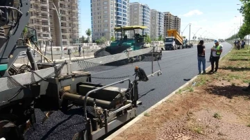 Vali Su, asfalt çalışmalarını yerinde inceledi
