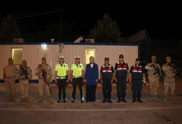 Vali Yiğitbaşı, trafik denetimlerine katıldı, sürücüleri dikkatli ve tedbirli olmaları yönünde uyardı
