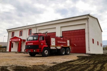 Van Büyükşehir Belediyesi Erçek’te itfaiye binası yaptı
