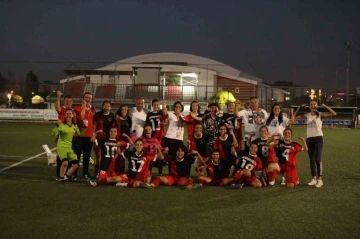 Van Büyükşehir Belediyespor U-17 kızlar Türkiye Şampiyonasında çeyrek finalde
