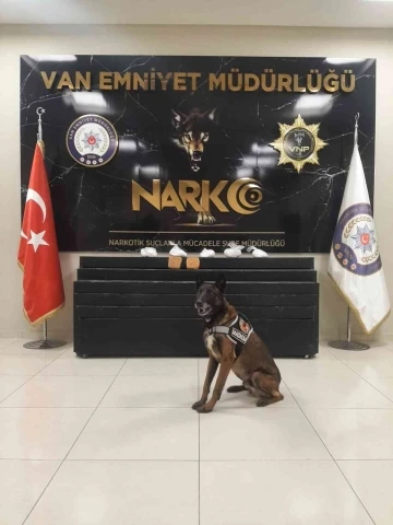 Van’da 3 kilo 600 gram uyuşturucu ele geçirildi
