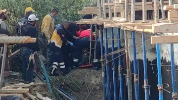 Van’da inşaat balkonu çöktü: 1 yaralı
