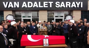 Van’da vefat eden Cumhuriyet Savcısı için tören düzenlendi
