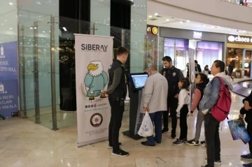 Vatandaşları siber suçlara karşı bilinçlendirdiler
