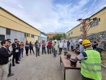 VEDAŞ, paydaş firma personellerine bakım onarım eğitimi verdi
