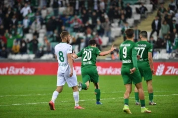 Vefa Temel: &quot;Bursaspor camiası düştüğü yerden kalkmasını bilir&quot;
