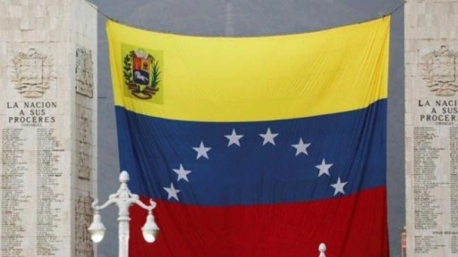 Venezuela muhalif liderin başına ödül koydu!