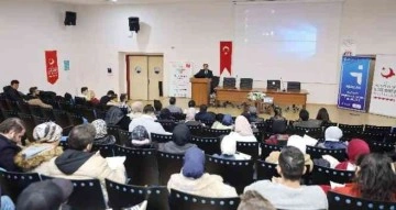 Yabancı öğrencilere göç idaresinin işleyişi anlatıldı