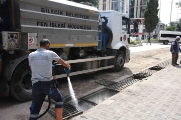 Yağış sonrasında tüm imkanlarıyla seferber oldu
