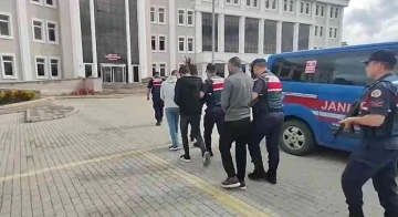 Yalova’da kablo ve odun hırsızlığı zanlısına tutuklama
