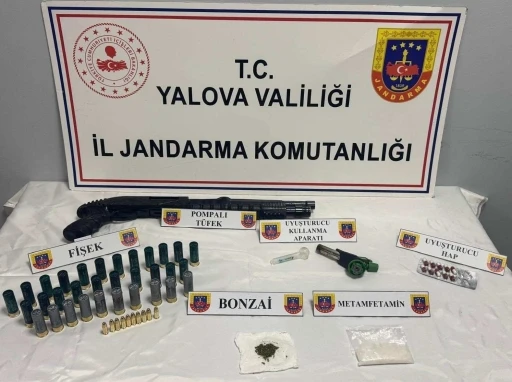 Yalova’da otomobilde uyuşturucu ele geçirildi
