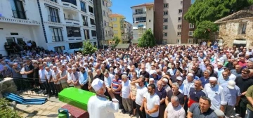 Yalova’da trafik kazasında ölen Osman Akın son yolculuğuna uğurlandı
