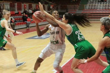 Yalova VİP, evinde Bursa Antspor’u yendi
