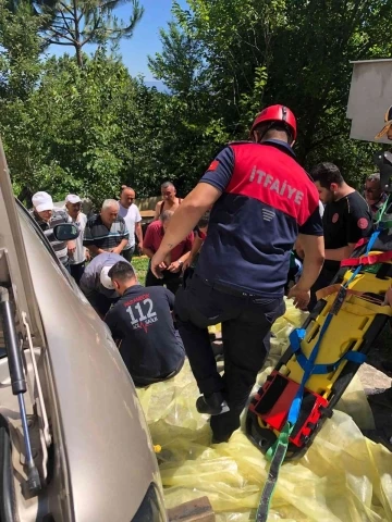 Yaşlı adam aracının altında kalarak hayatını kaybetti
