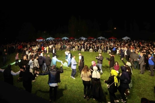 Yedisu 2. Geleneksel Horoz Kuru Fasulye ve Bal Festivali yapıldı
