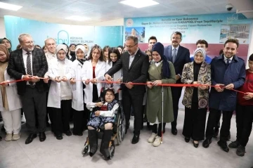 Yeni rektörlük binası ve Engelsiz Yaşam Merkezi Bakan Kasapoğlu tarafından hizmete açıldı
