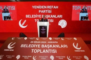 Yeniden Refah Partisi lideri Erbakan: “Ahlaklı belediyecilikte belediye başkanlığı makamı ticaret değil, ibadet makamıdır”
