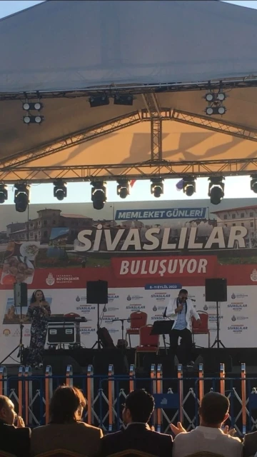 Yenikapı’daki Sivas günlerinde ‘Ben Avrattan Korkar mıyım’ şarkısına büyük ilgi
