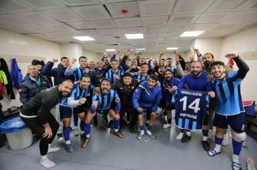 Yenimahalle Belediyespor, Pursaklar engelini farkla geçti
