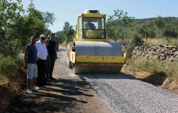 Yerkesik Dağdibi bağlantı yolunda asfaltlama çalışması
