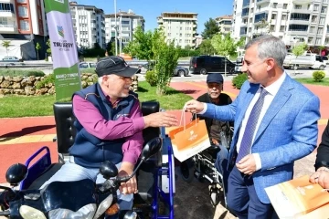 Yeşilyurt’ta Engelliler Haftası’nda renkli görüntü
