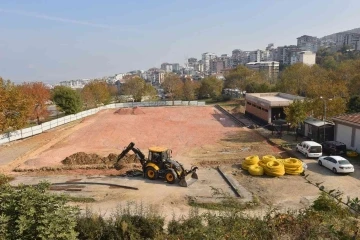 Yıldırım Belediyesi’nden iki halı saha daha
