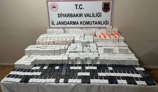 Yol kontrolünde 1 milyon 20 bin TL değerinde kaçak malzeme ele geçirildi
