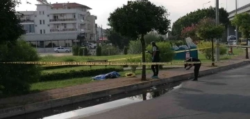 Yolcu otobüsünden indi, silahlı saldırıda öldürüldü
