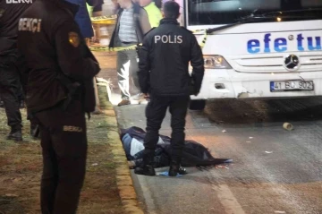 Yolcu otobüsüyle motosiklet çarpıştı: 1 ölü
