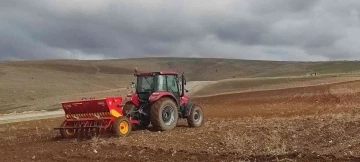 Yozgat’ta buğday ekimi sürüyor
