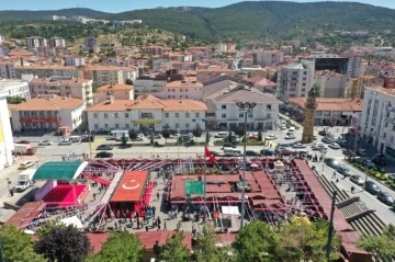 Yozgat’ta İşyurtları Ürün ve El Sanatları Fuarı ziyaretçi akınına uğradı
