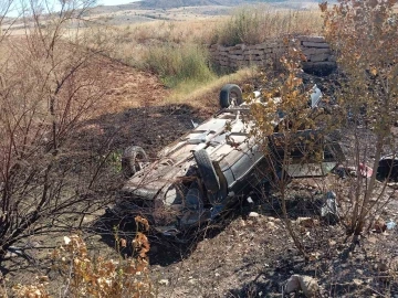 Yozgat’ta otomobil devrildi: 2 yaralı
