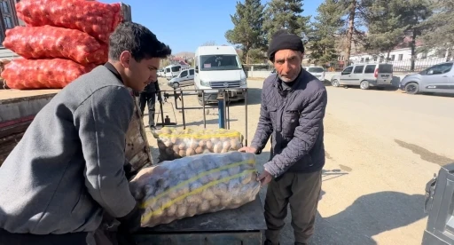 Yüksekova’da patates satışları başladı
