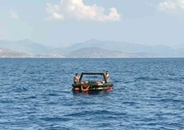 Yunanistan’ın geri ittiği 2 göçmen kurtarıldı

