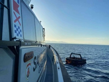Yunanistan’ın ittiği 8 düzensiz göçmen kurtarıldı
