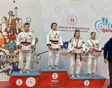 Yunusemreli genç judocular Ordu’da 4 madalya kazandı
