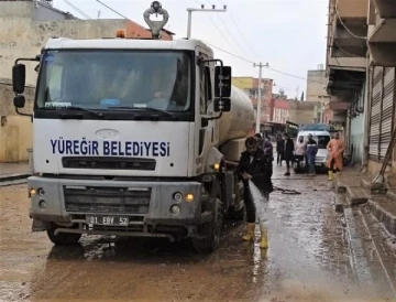 Yüreğir Belediyesi’nden Şanlıurfa’ya temizlik desteği